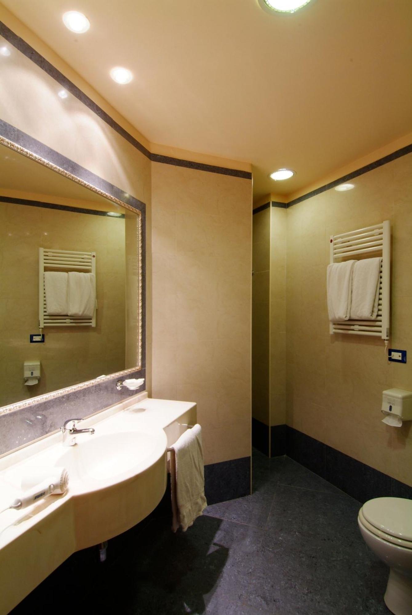Grand Eurhotel Montesilvano Ngoại thất bức ảnh