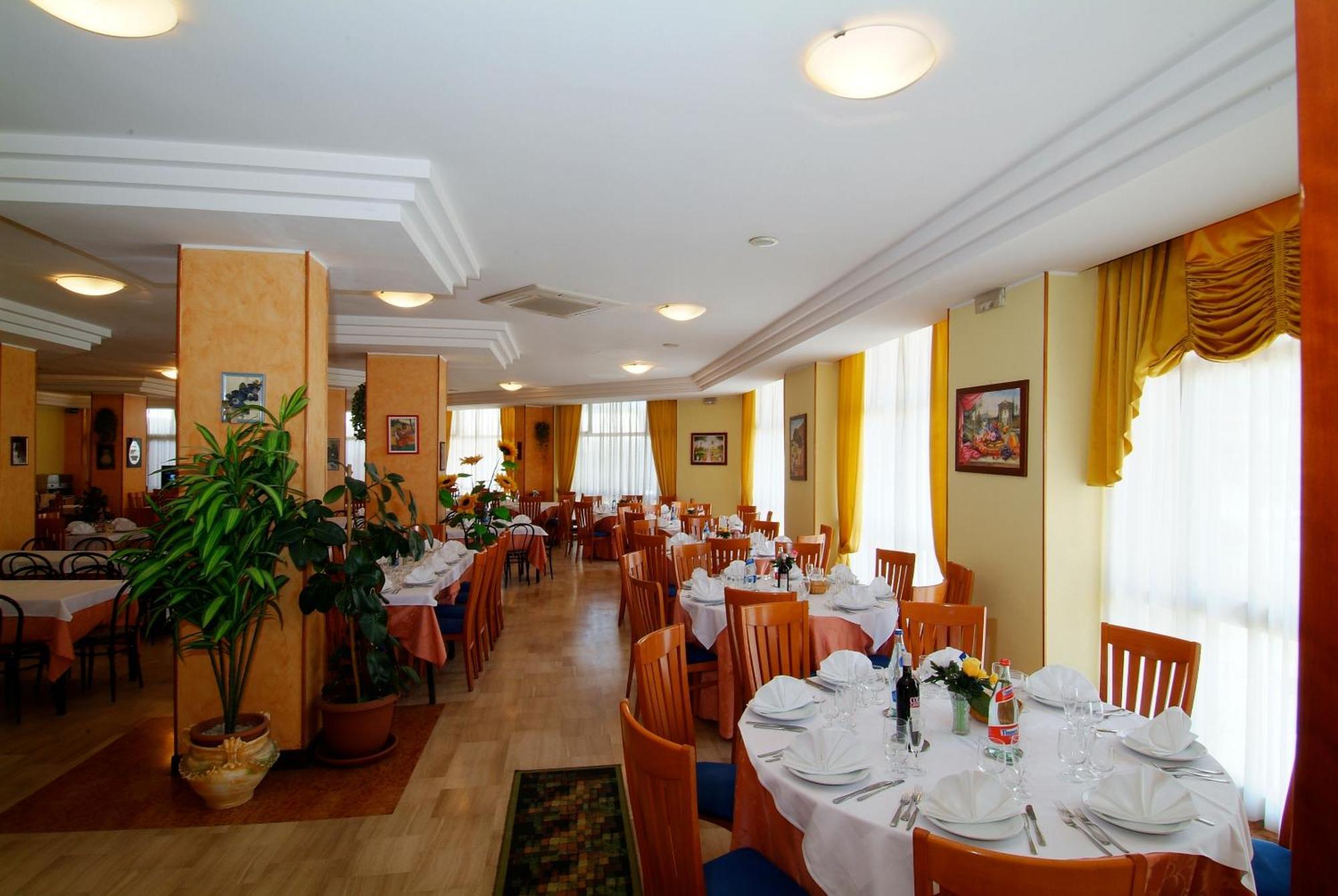 Grand Eurhotel Montesilvano Ngoại thất bức ảnh